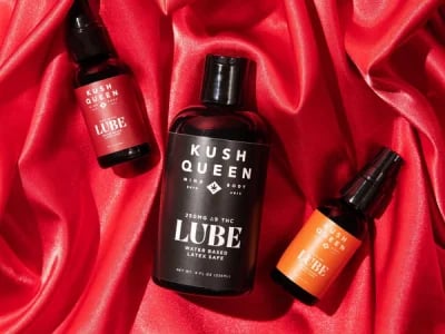 cbdbathbomb Dreams with cbdgummies and Thcgummies to Complete Your Chill Experience